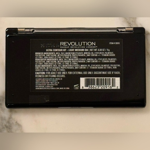 Makeup Revolution Ultra Contour Kit, Light Medium C04 - Picture 3 of 3